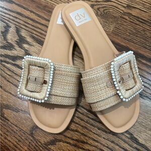 DV by Dolce Vita Women's Beige Buckle Sandals